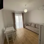 Borsh Apartments 博尔什