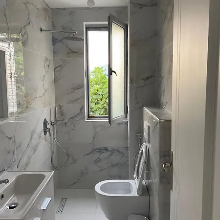 Borsh Apartments شقة بورش