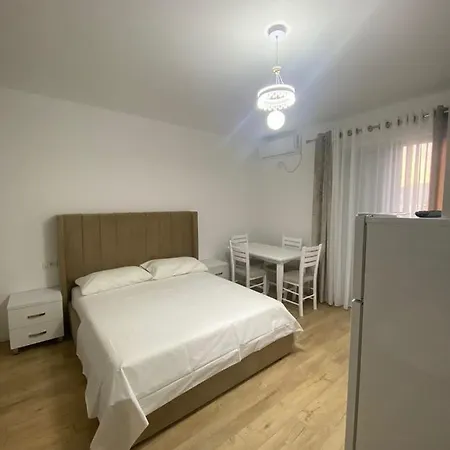 Borsh Apartments شقة *