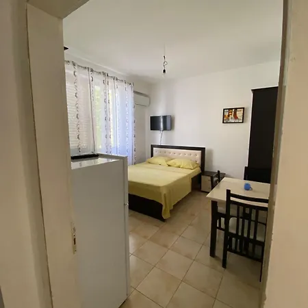Borsh Apartments דירה *