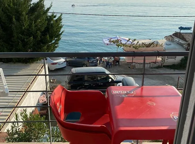 Borsh Apartments Apartamento