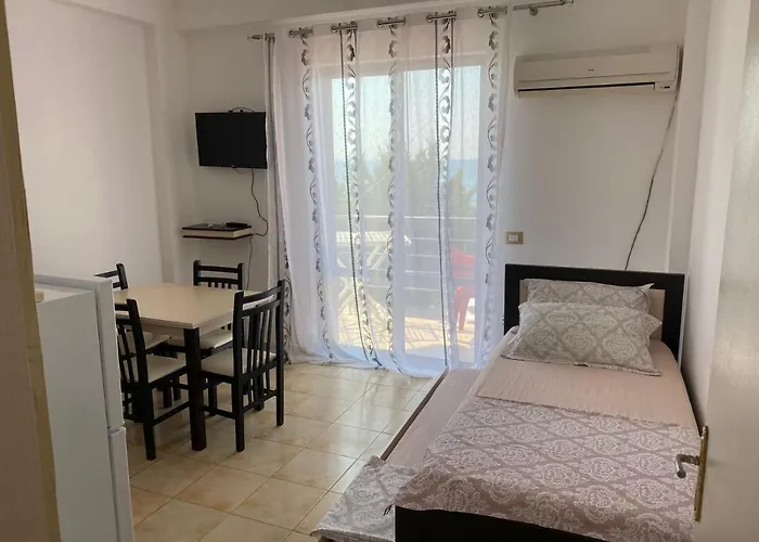 Apartamento Borsh Apartments *