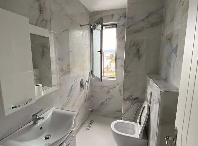 Apartamento Borsh Apartments Borsh