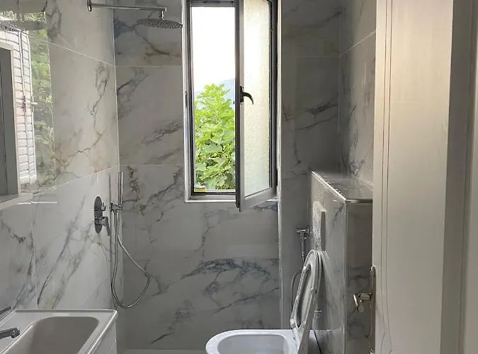 Borsh Apartments 公寓 博尔什